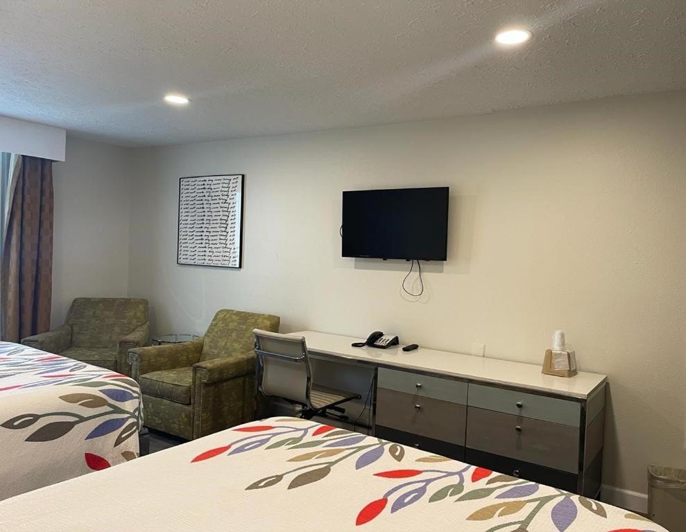 Garnet Waterfront Hotel Indianapolis Bagian luar foto